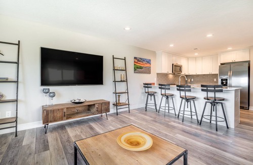 Melbourne Beach House | Ocean View Townhouse right across from the beach with beach access.