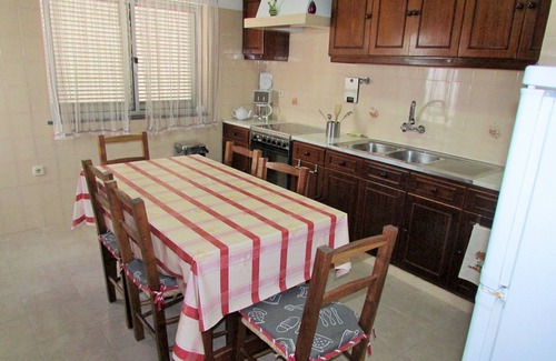 Pera Villa | Ocean view villa 5 min from the beaches, Jacuzzi, Clim Wifi Zoomarine. Promotion!