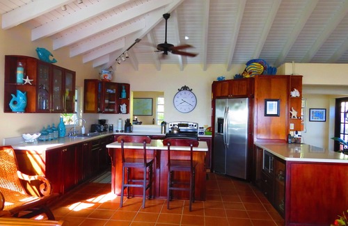 Peterborg Villa | Ocean View Villa & Cottage located 5 minutes from Megans Bay with Cocktail Pool