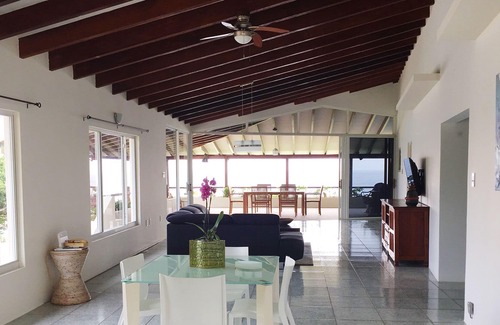 Bisento House | Ocean view villa in gated community beside Cas Abao beach.