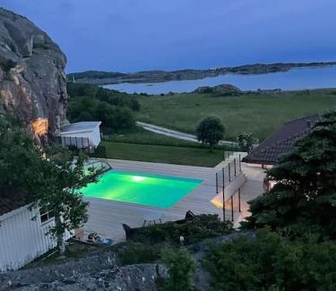 Tjorn Villa | Ocean view Villa Säby Tjörn