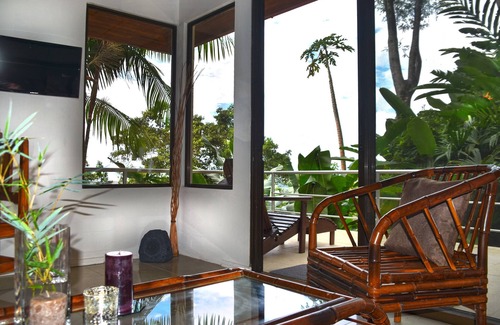 Dominical Villa | Ocean View Villa with Private Pool, Huge Floating Deck & Direct Sunsets!