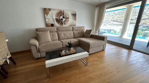 Gibraltar Apartment | Ocean Village Luxury 2 Bed 2 Bath Apartment - amazing views - pools and jacuzzis