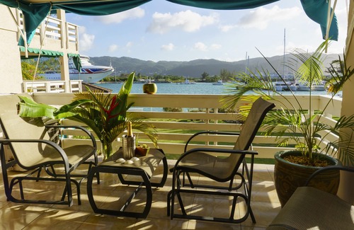 Montego Bay Apartment | Ocean Yacht Club View