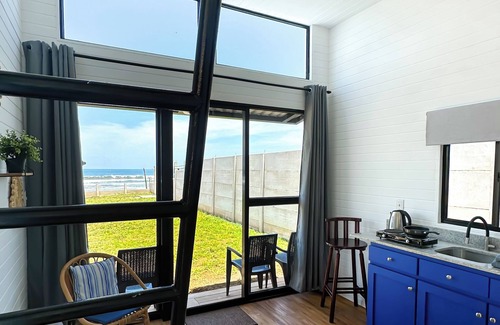 Las Piedronas House | Oceanfront Tiny Villa