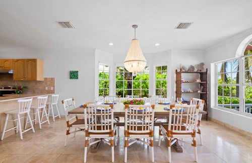 George Town House | OCEANFRONT 3 bed/3 bath-Exuma Bahamas w/dock rental nSea Star Villa February Pt