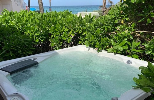 North Beach Apartment | Oceanfront 4 Bedroom Apartment