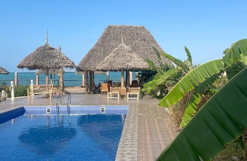 Makunduchi House | Oceanfront 6 one-bedroom villas resort in Southeast of Zanzibar island