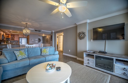 Arcadian Shores Condo | Oceanfront Condo In Quiet, Secured Building + Free Attraction Tickets!