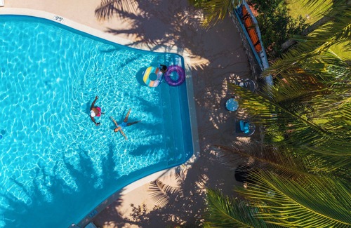 Salt Gut Villa | Oceanfront, Cook, 15min OchoRios, Butler, Housekeeper, Kayaks and Snorkels, Pool