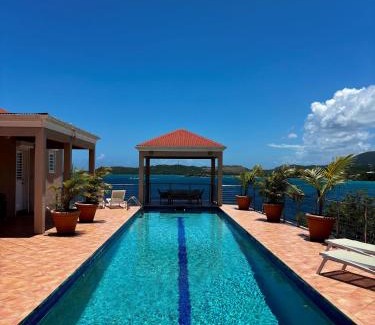 Nazareth House | Oceanfront Cottage