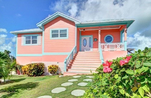 Savannah Sound House | Oceanfront Home on Caribbean w/Sunset View, Boat Ramp, Kayaks, Pool!