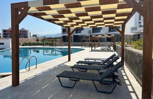 Kucukerenkoy Apartment | Oceanfront Loft Apartment Spacious Rooftop Terrace Pool