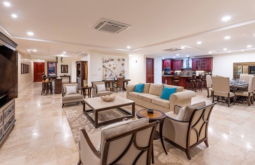 Playa Langosta Condo | OCEANFRONT LUXURY PENTHOUSE - UNMATCHED VIEWS & COMFORT - 2 LEVELS OF ELEGANCE
