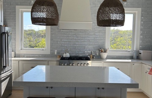 Green Turtle Cay House | OCEANFRONT New Construction Green Turtle Cay with POOL
