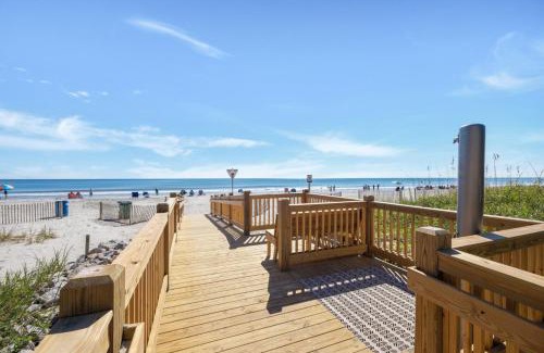 Almont House | Oceanfront Oasis 1002