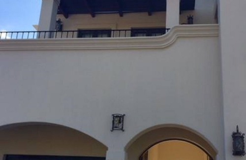 Loreto House | Oceanfront Oasis: Walk to town, Private Pool, Spacious Garden Courtyard