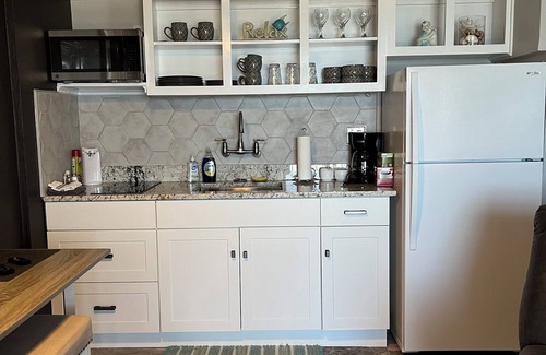 Davis Condo | Oceanfront paradise.