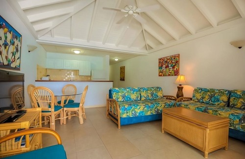Shoal Bay House | Oceanfront Property with Fully-equipped Kitchen! Outdoor Pool, FREE Parking, Spa