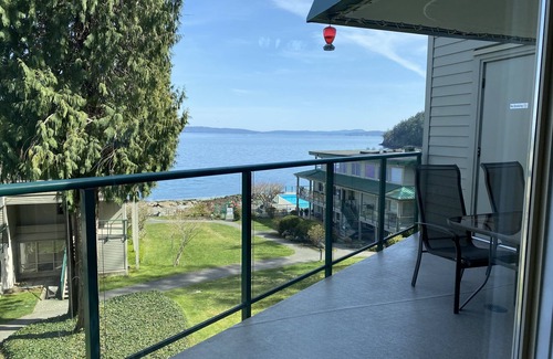 North Oyster Condo | Oceanfront Seaside Vacay with stunning views at Inn of the Sea,Pool/Hot Tub/Dock