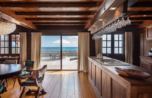 Toiny Villa | Oceanfront Serenity with Jacuzzi and Heated Swimming Pool