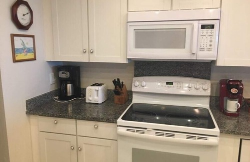 Melbourne Beach Condo | Oceanfront-Spectacular-Newly Furnished-Beautiful—Surf-side ambience-safe+secure!
