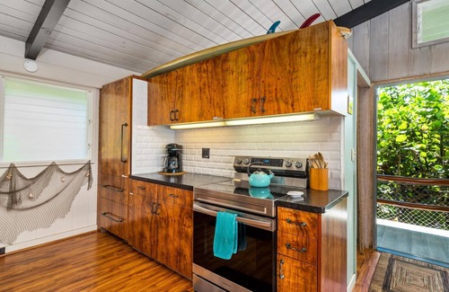 Kahaluu Bay House | Oceanfront Tranquility at Hale Maluhia, Kona Coast
