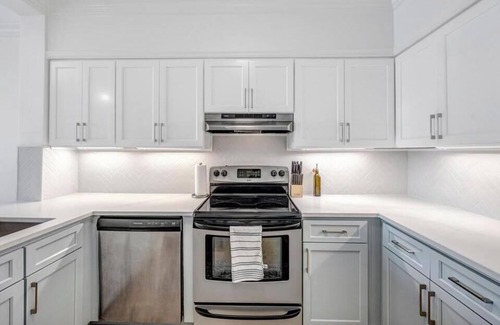 Jacksonville Beach Condo | Oceanfront Penthouse Paradise - Top floor luxury steps from the sand
