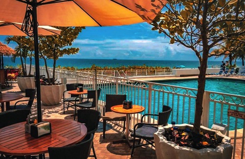 Bermuda Riviera Condo | Oceanfront View Balcony