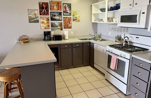 Ualapue Condo | Oceanfront! Wavecrest Building "A" on the Island of Moloka'i.