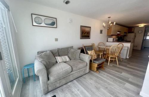Wells Beach House | Oceanfront Wells Beach Condo - Ocean Surf #5