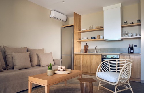 Drosia Apartment | Oceanis Luxury Suites