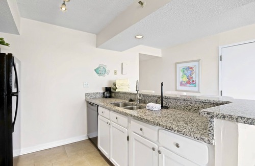 Cherry Grove Beach Condo | Oceans 1016 -Beach Views for Miles - Corner/King/Stroll to Dining/Grocery/Music