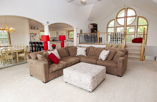 Ocean Hill House | Oceanside, Pool, Hot Tub, Close to Beach, OH1, Silver Sandcastle