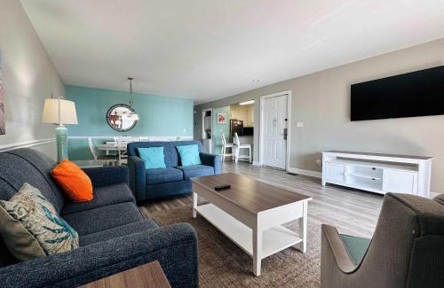 Golden Mile House | Oceanview 3 Balconies Pool FREE Attractions