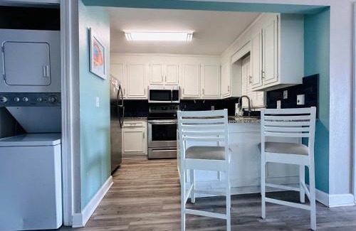 Golden Mile House | Oceanview 3 Balconies Pool FREE Attractions