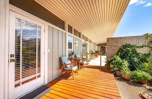 Atlantic Beach Apartment | Oceanview and Poolside Studio at The Atlantic Beach Estate & Gardens