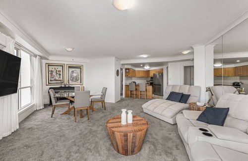 Mermaid Waters Apartment | Oceanview Apartment In Resort Complex