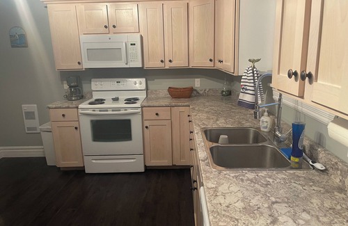 Back Bay Cottage | Oceanview Charming 3-bedroom cottage with WiFi in delightful Back Bay