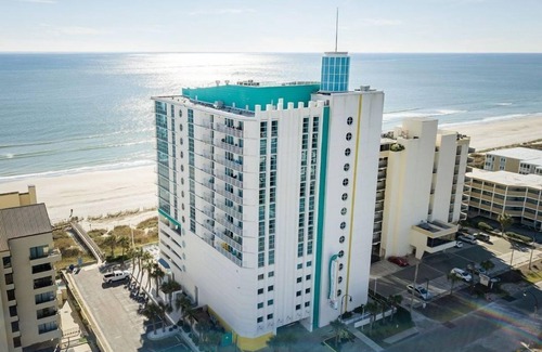 Ash Condo | Oceanview Condo w/Full Kitchen & Balcony