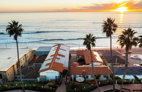 Oceanside Condo | Oceanview King Studio (207)