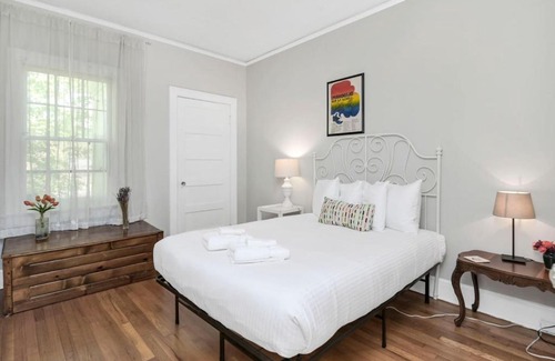 Earlewood House | Oconee Cottage Earlewood Park