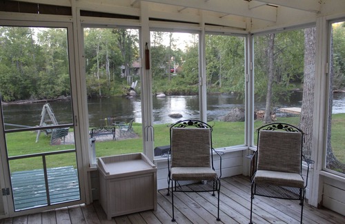 Suring House | Oconto River Retreat