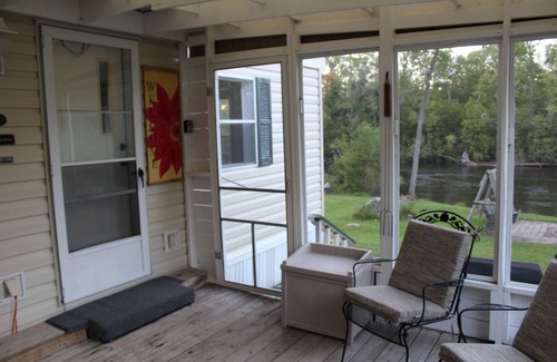 Suring House | Oconto River Retreat