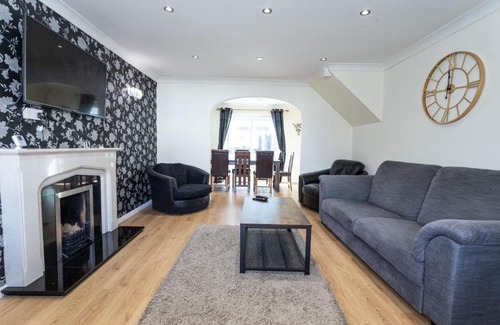 Bradley Stoke House | October Disc - Long Stay - Contractors