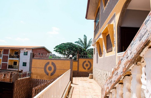 Yaounde Apartment | Odza, modern apartment, 3 bedrooms, private parking