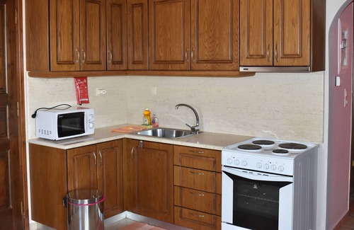 Lefktro Villa | Off- Season: Fully equipped, economic Villa Stoupa-Panorama