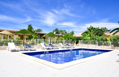 Alpouvar House | OFFER 2020 - VILLA ALBUERA - 4 PEOPLE