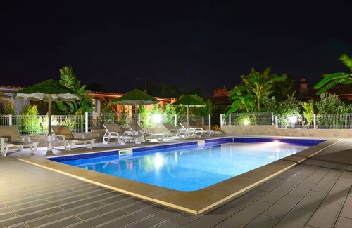 Alpouvar House | OFFER 2020 - VILLA ALBUERA - 4 PEOPLE