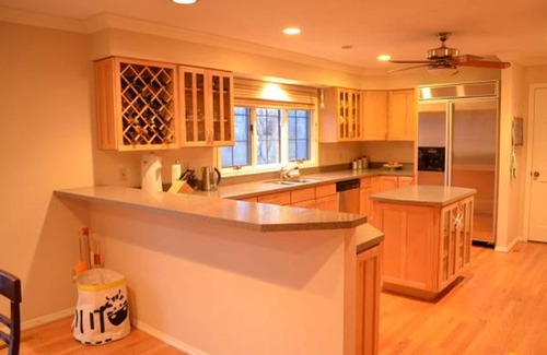 Creve Coeur House | Office and 5 BR, Updated Bathrooms, Movie Theater in Creve Coeur